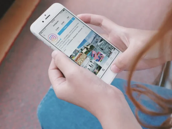 الفرق بين الحساب الشخصي وحساب البراند في السوشيال ميديا